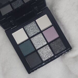 9 Color | Obsidian Star | Eyeshadow Palette